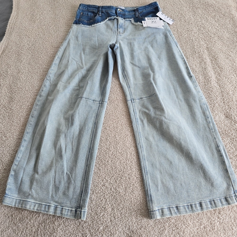 Frayed Two-toned Low Slung Mix Baggy Barrel Denim Jeans Size 30 NWT Frayed Waist